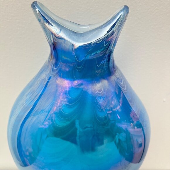 Handcrafted‎ Iridescent Blue Swirl Ocean Glass Vase With Unique Sculpted Lip - Picture 3 of 7